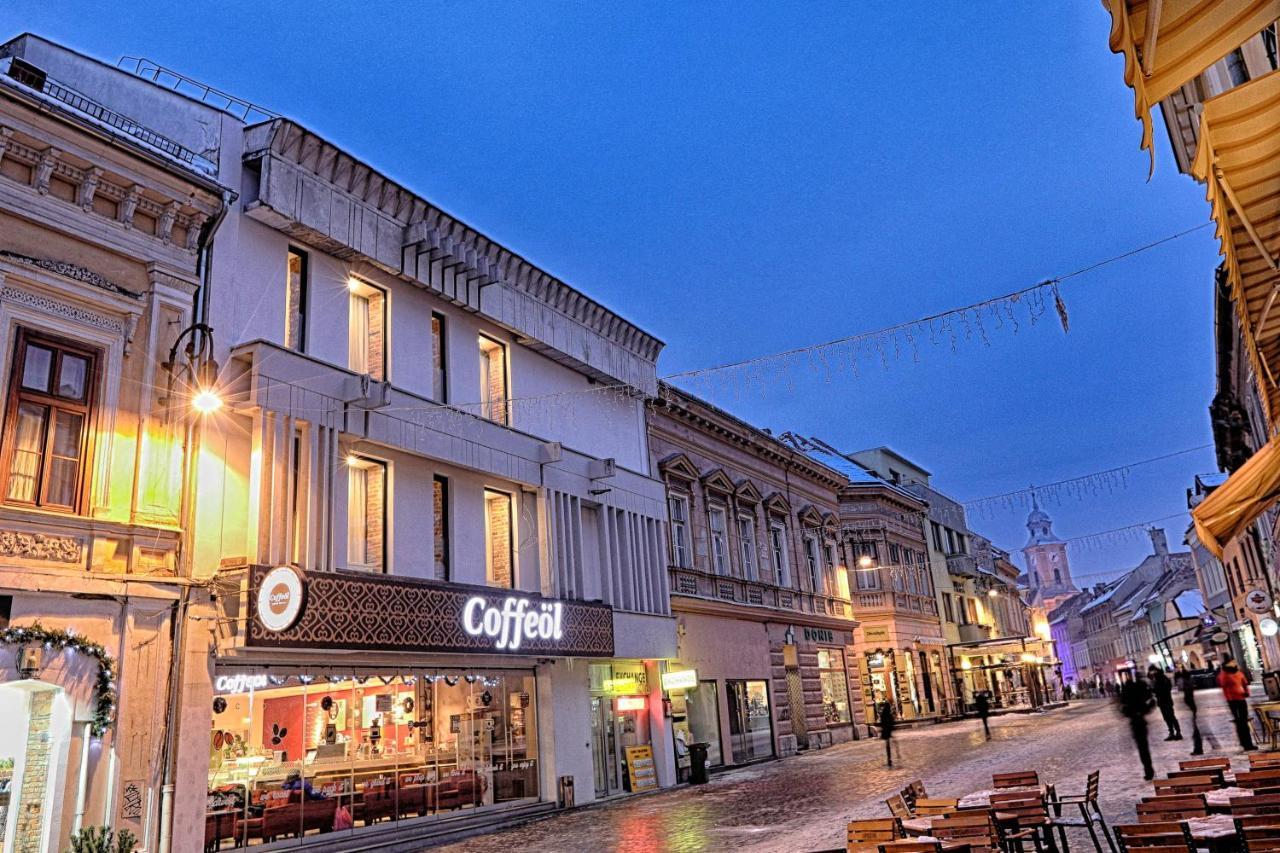 Hotel Nani Nani Boutique à Braşov Extérieur photo
