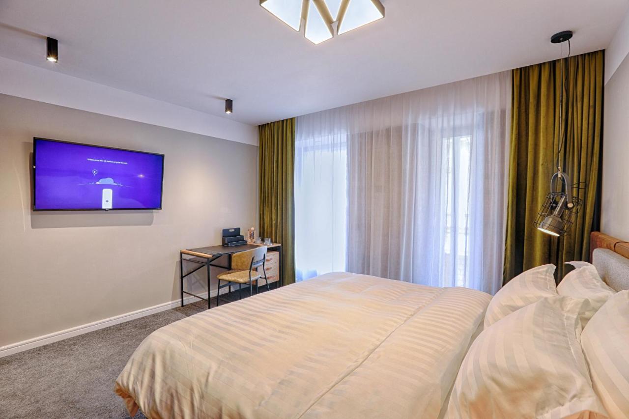 Hotel Nani Nani Boutique à Braşov Extérieur photo